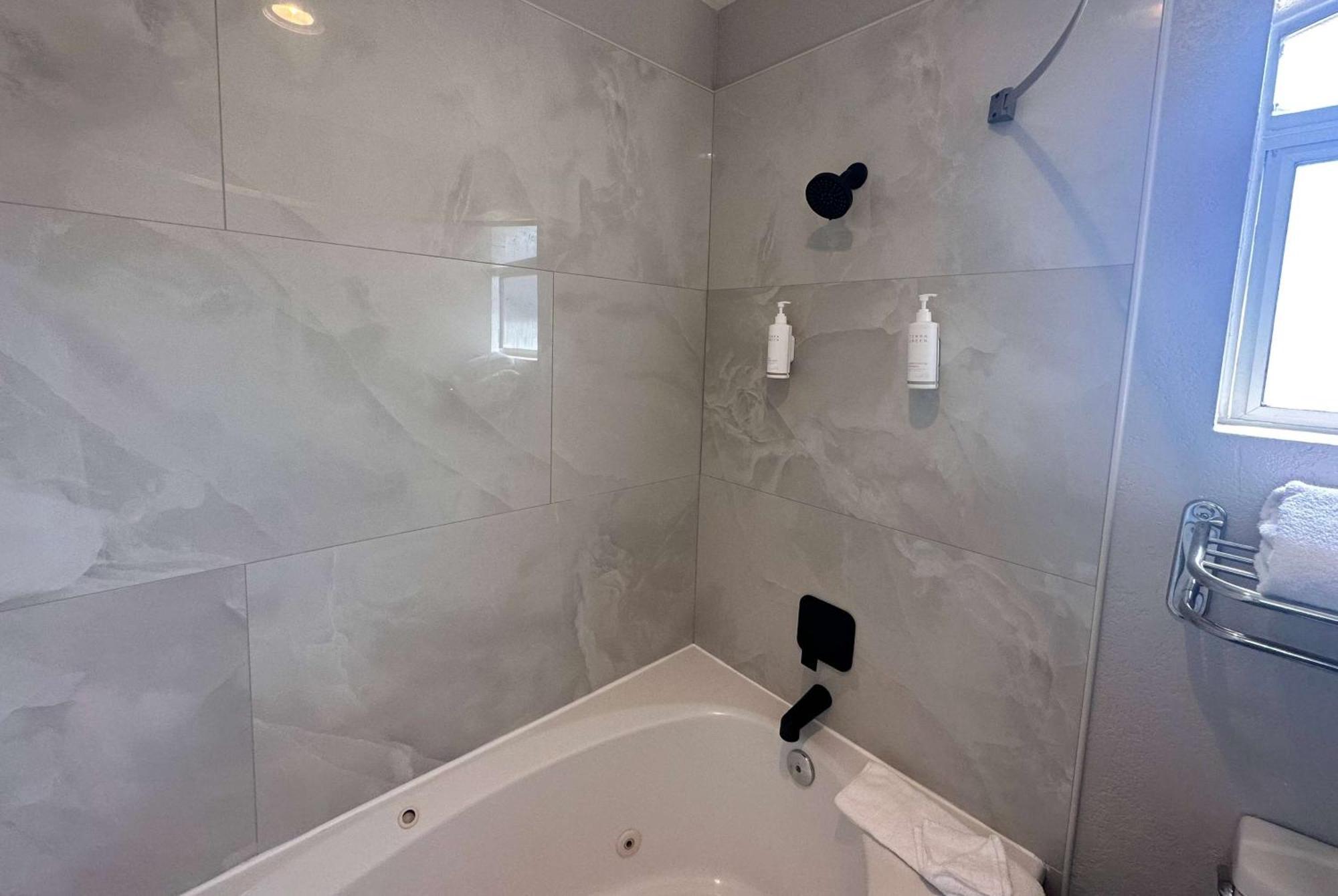 Days Inn By Wyndham Rocklin/Sacramento Extérieur photo