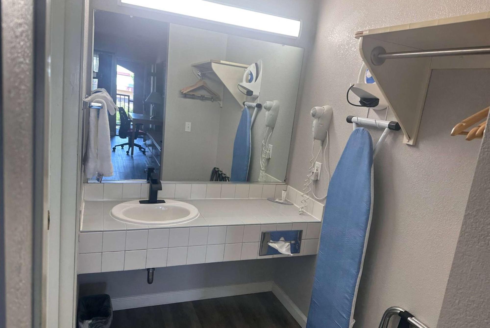 Days Inn By Wyndham Rocklin/Sacramento Extérieur photo