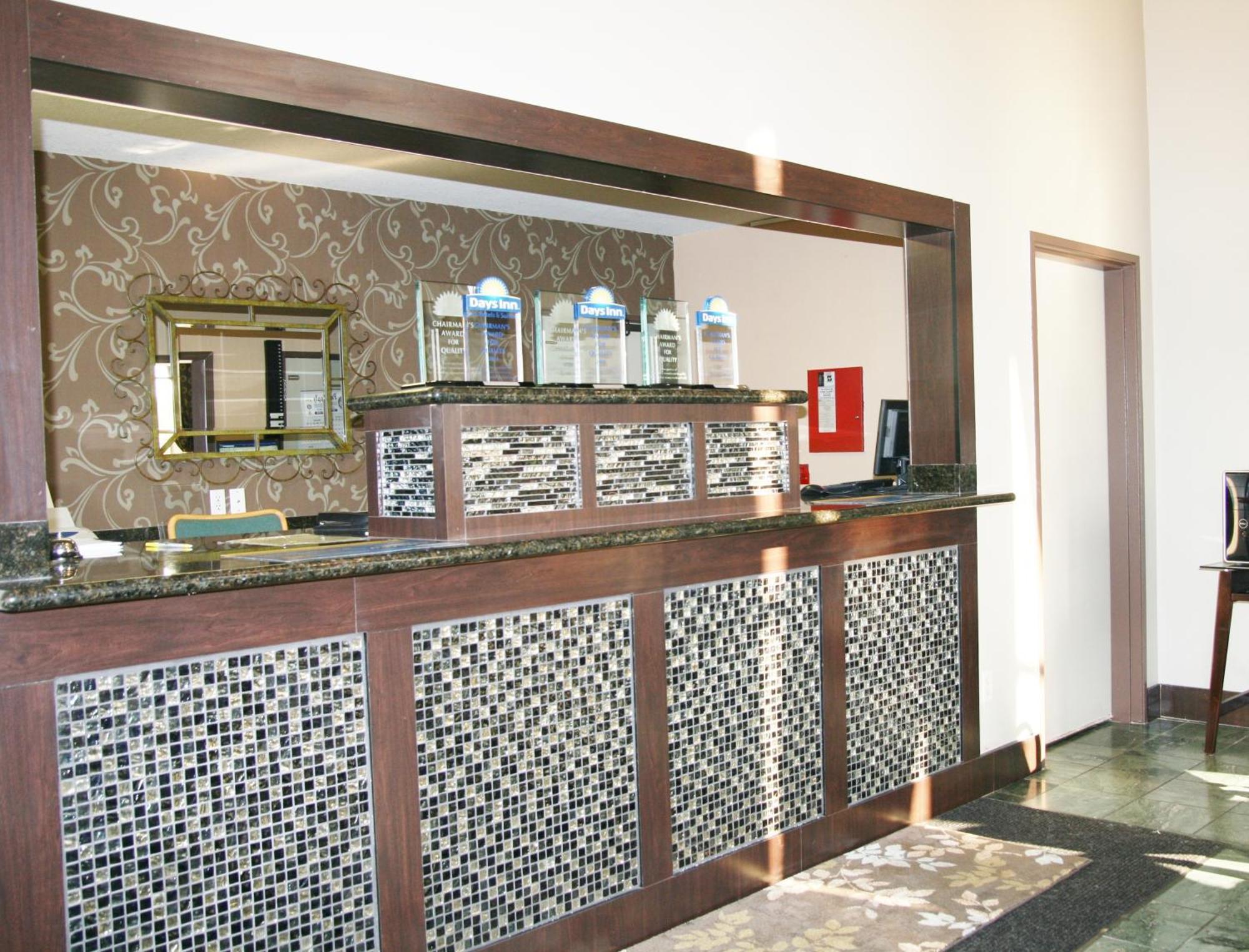 Days Inn By Wyndham Rocklin/Sacramento Extérieur photo